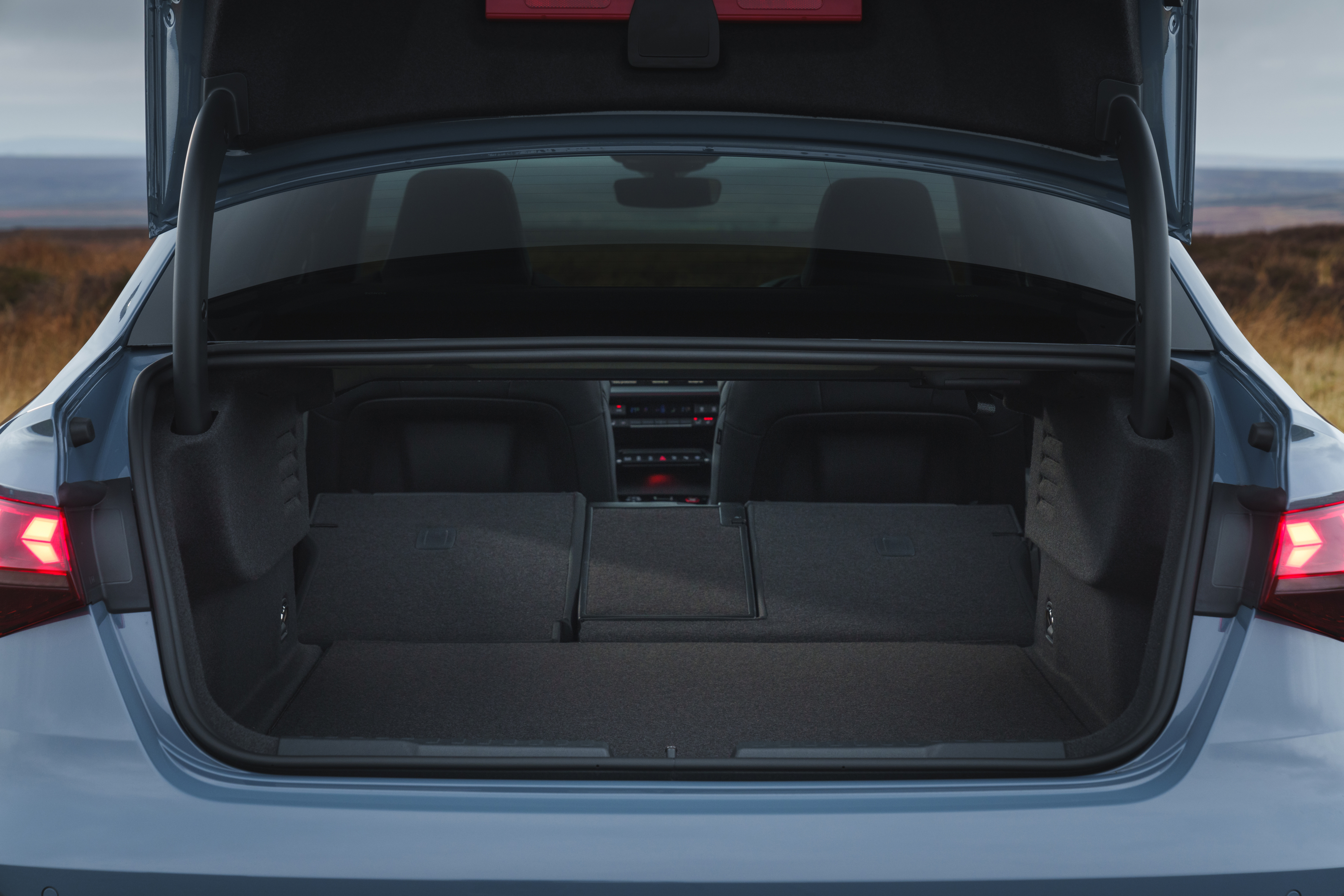 Boot space of Audi RS 3 Saloon Carbon Vorsprung