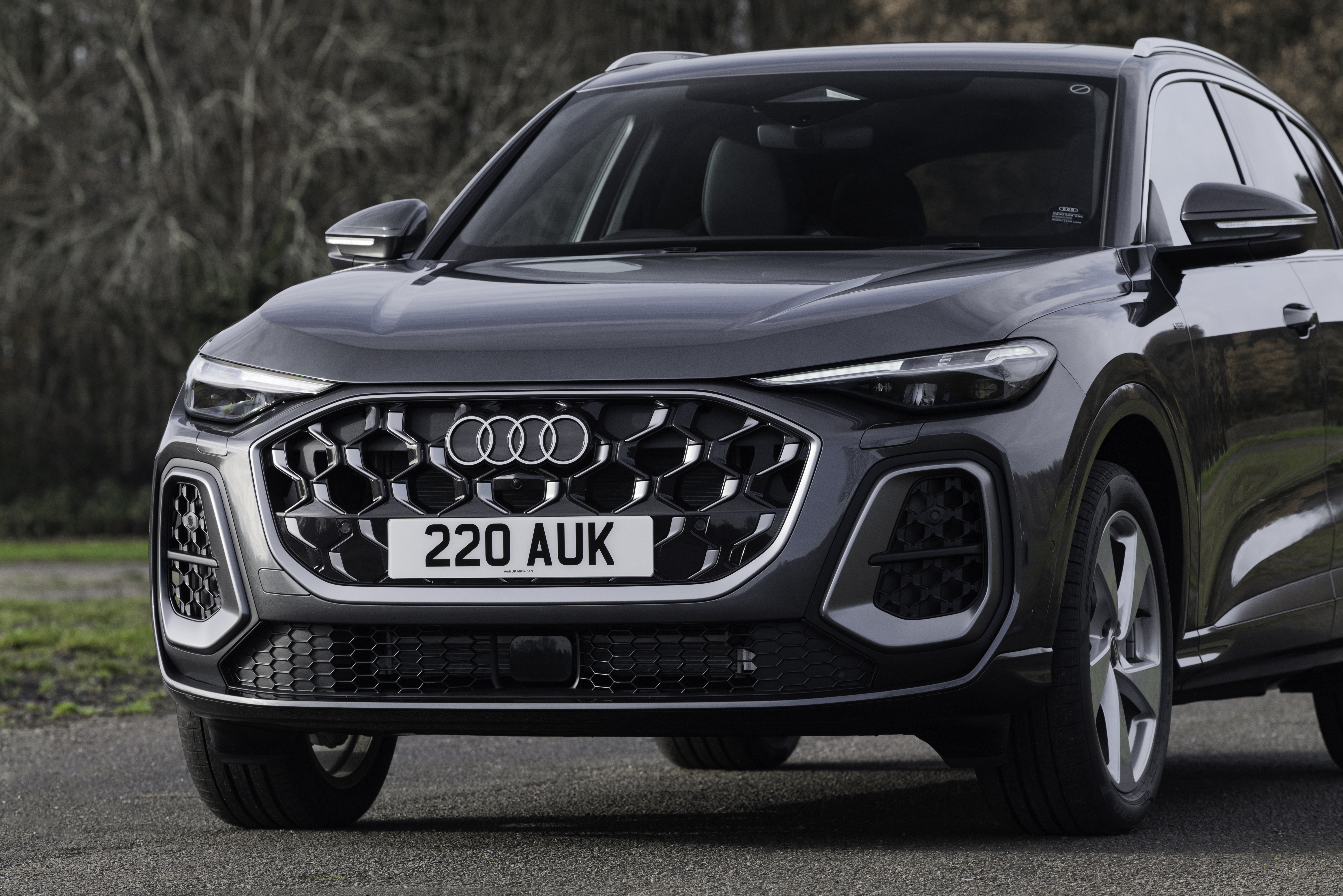 Audi Q5 SUV e-hybrid exterior