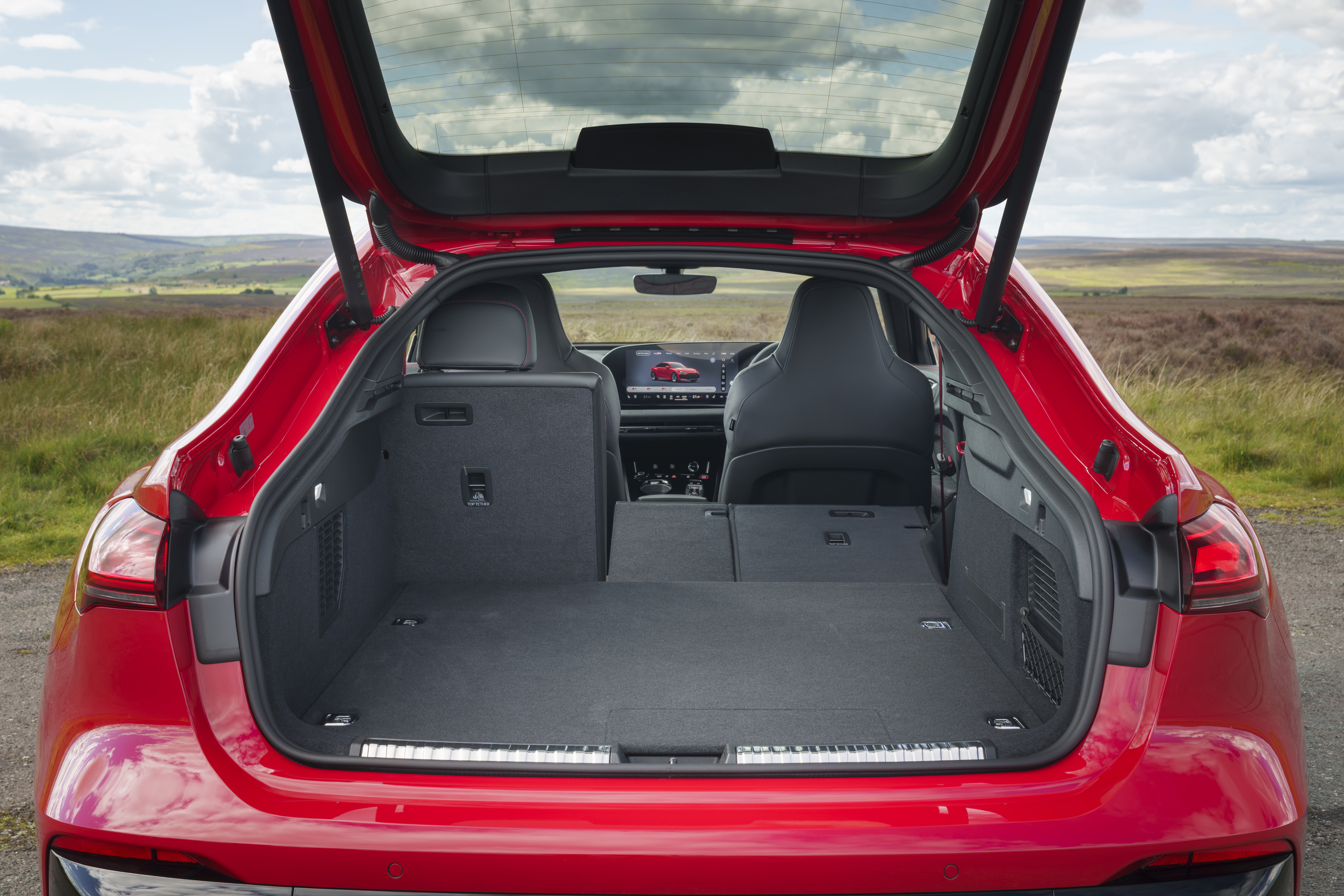 Audi RS 5 Saloon 2026 boot space