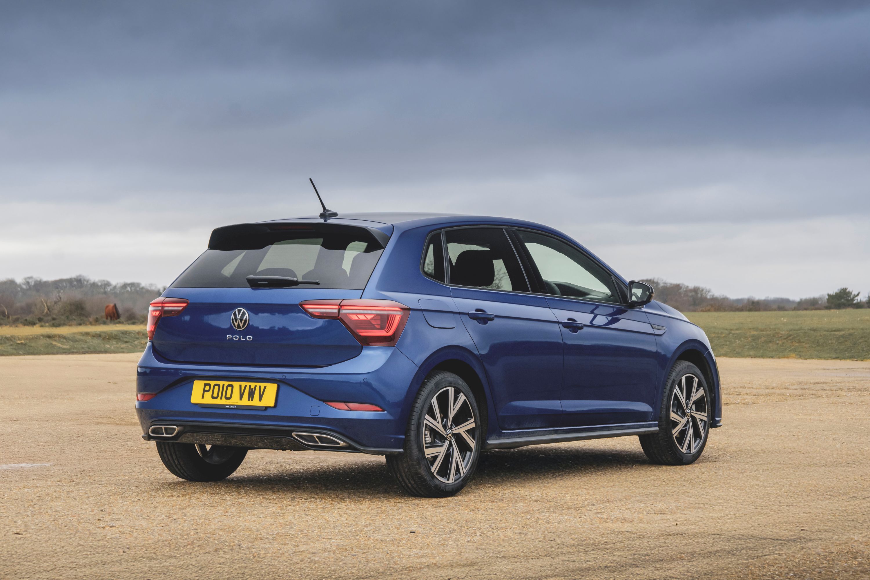 Rear image of polo black edition